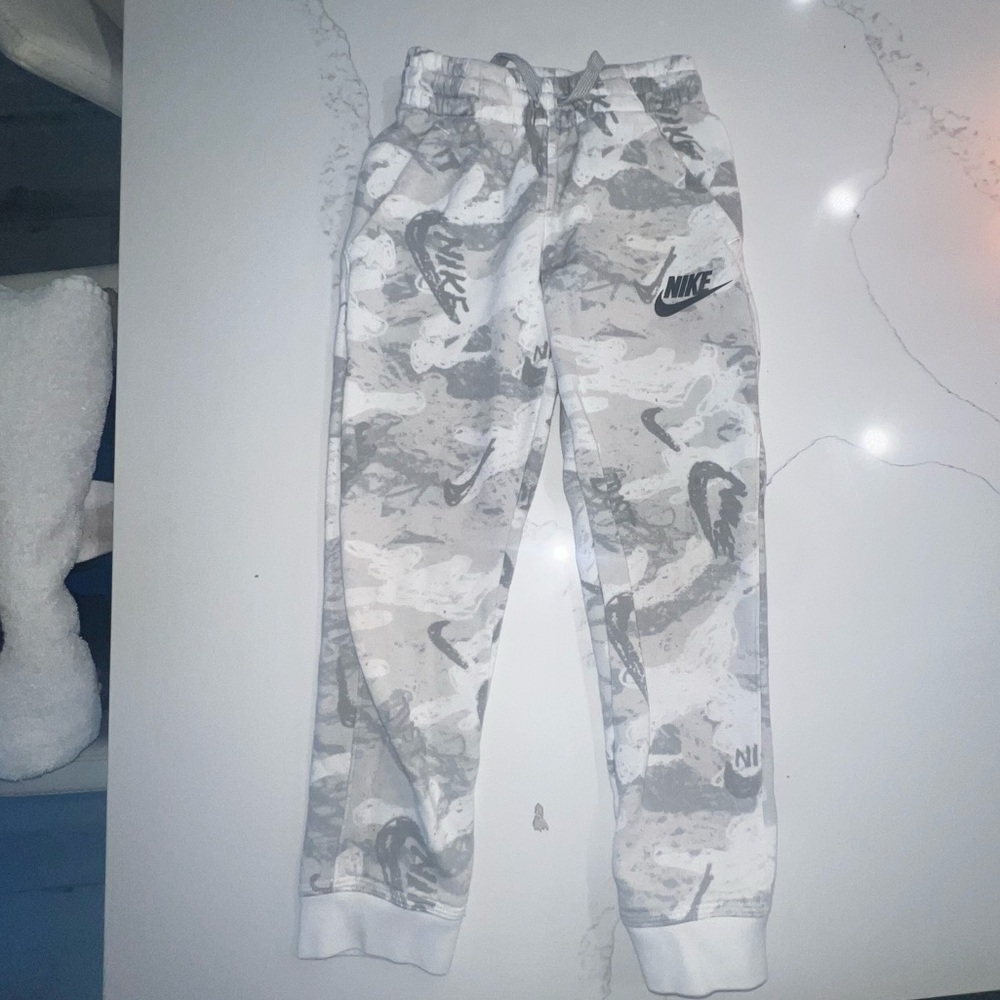 Nike sweatpants EUC